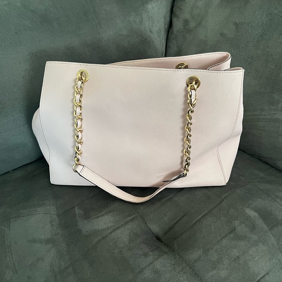 Light baby pink Micheal Kors handbag and matching wallet - Picture 2 of 5